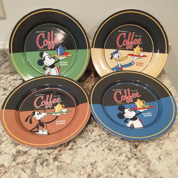4 Mickey’s Coffee Disney Blend Really Swell Plates All-Method Grind Mouse Plates - Picture 2 of 15